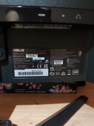 Monitor ASUS TUF Gaming VG24V1B (VG24VQ1B) piezas