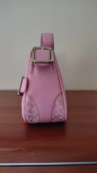 Bolso rosa con estampado