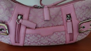 Bolso rosa con estampado