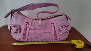 Bolso rosa con estampado