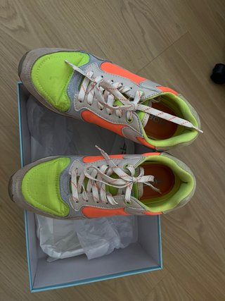 Zapatillas HOFF verdes y naranjas