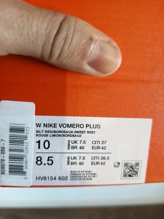 Nike Vomero Plus Talla 42 Morado