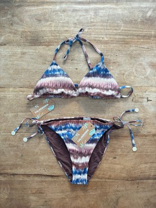 Bikini Calzedonia con etiqueta