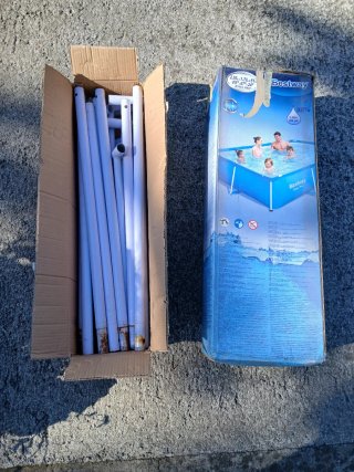 Piscina Bestway Steel Pro 2.59m x 1.70m x 61cm
