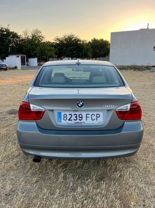 BMW E90 318i NACIONAL MANUAL