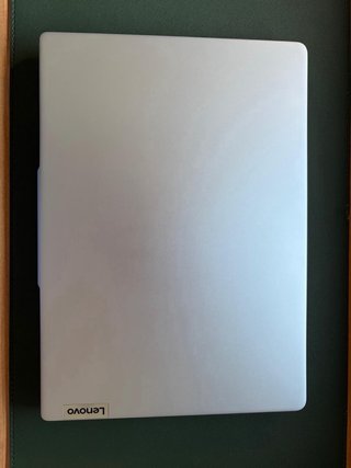 Lenovo IdeaPad Slim 5 14IAH8 Plata