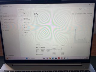 Lenovo IdeaPad Slim 5 14IAH8 Plata