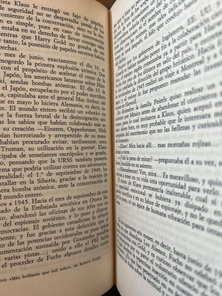 Libro Espías en Acción