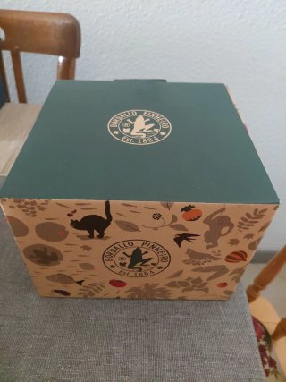 Sopera pequeña fresa Bordallo Pinheiro