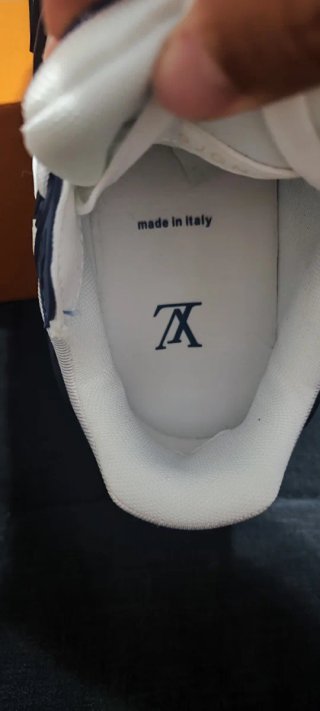 Sapatilhas Louis Vuitton Azul e Branco Tamanho 41