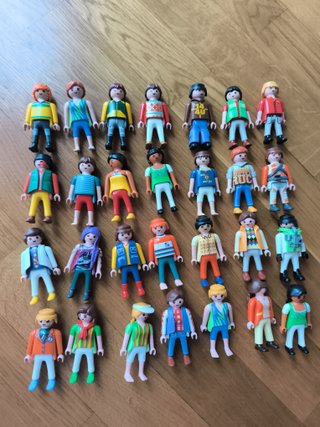 Lote 28 Muñecos Playmobil