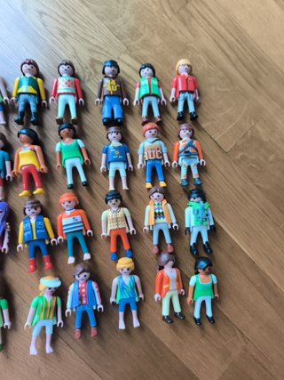 Lote 28 Muñecos Playmobil