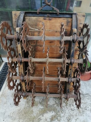 Trillo artesanal con ruedas