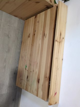 Escritorio infantil de madera