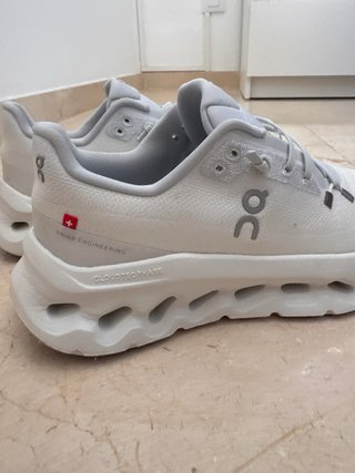 Zapatillas On Running Grises/Blancas