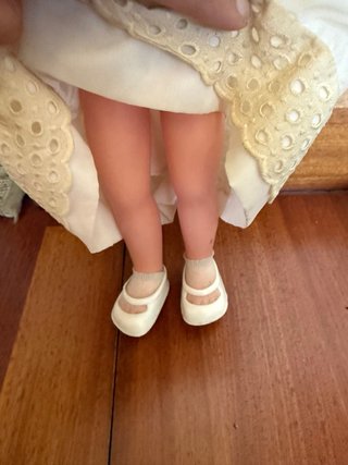 Muñeca Lesly Vintage Vestido Blanco