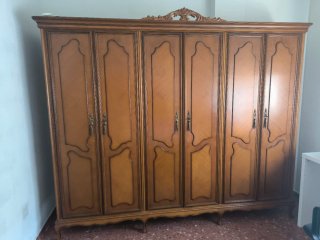 Muebles de habitación madera y mármol