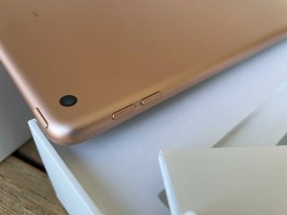 iPad 7ª Gen 128GB + Caja
