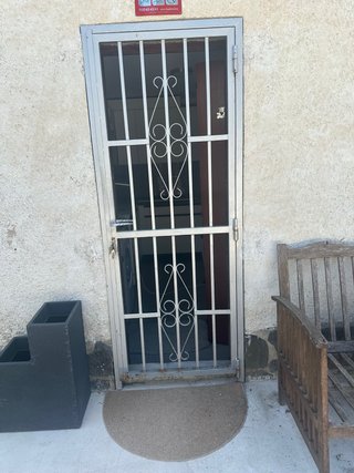 Puerta exterior con rejas alto 1,88 ancho 78 cm
