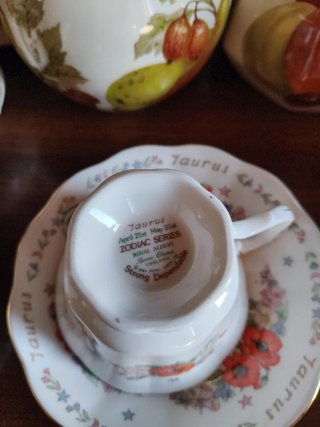Tazza Royal Albert Taurus