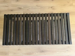 Banco de madera IKEA MOLGER con balda inferior