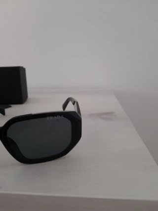 Gafas de sol Prada Negras