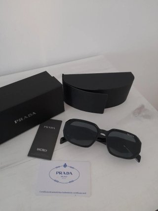 Gafas de sol Prada Negras