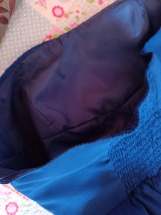 Vestido de fiesta azul sin tirantes