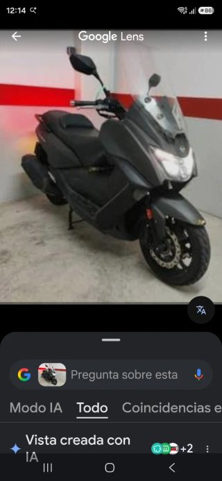 Maxi Scooter Negra