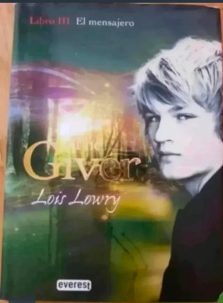 Lote de tres libros de la novela juvenil de Giver,