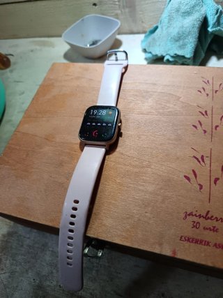 Smartwatch Rosa