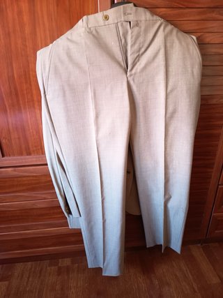 Traje Caramelo Beige Talla XL