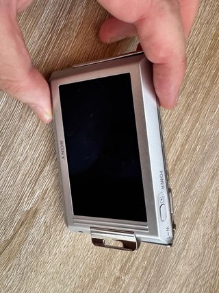 Sony Cyber-shot DSC-T77 Plata