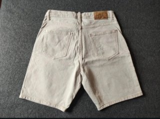 Pantalón corto beige Zara T.40