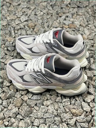 New Balance 9060 Gris Talla 40