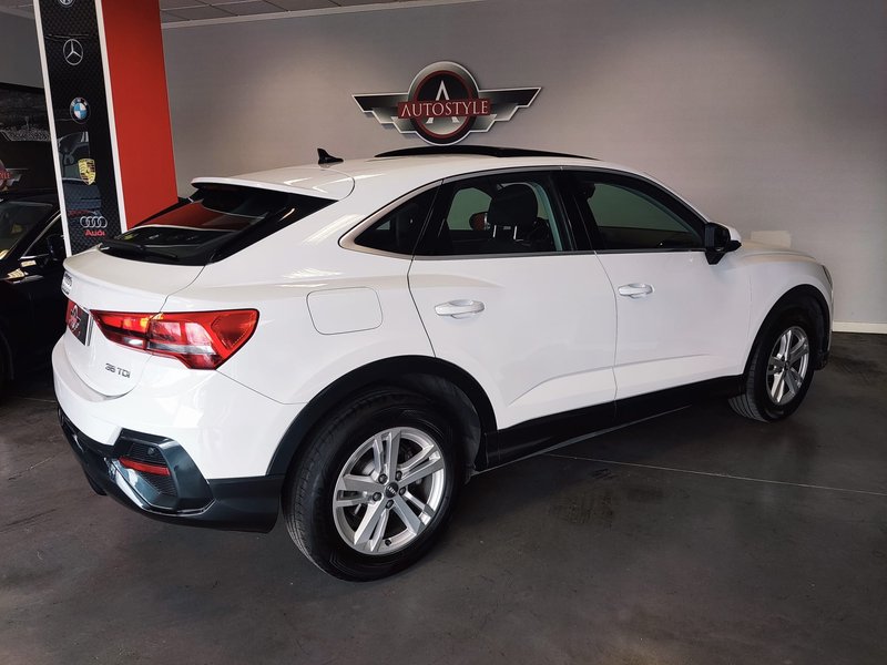 Audi Q3 2020, foto 8