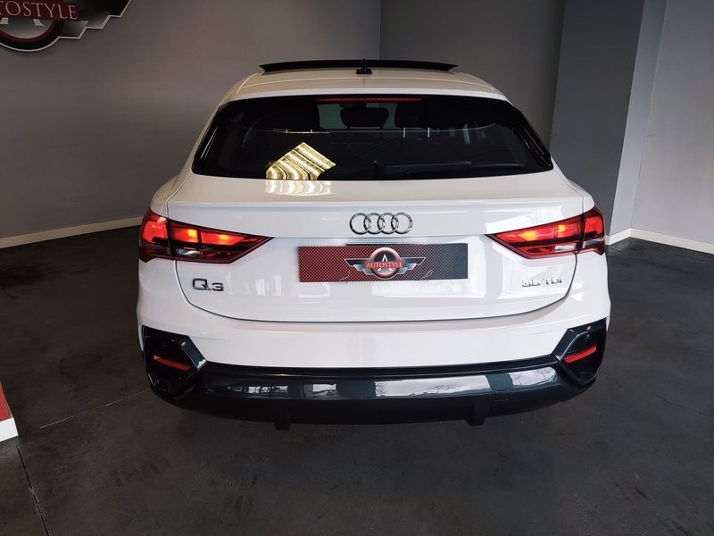 Audi Q3 2020, foto 10