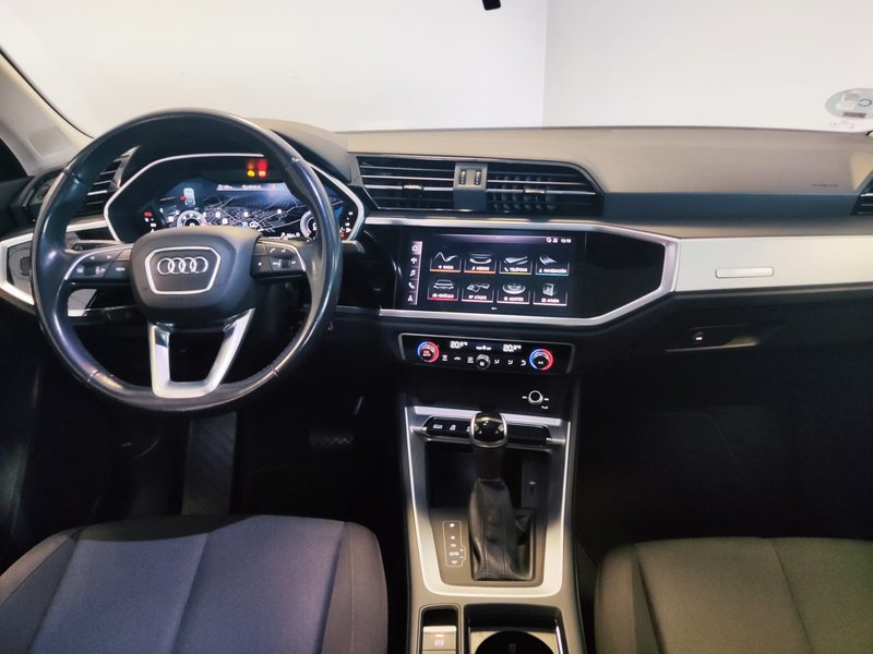 Audi Q3 2020, foto 16
