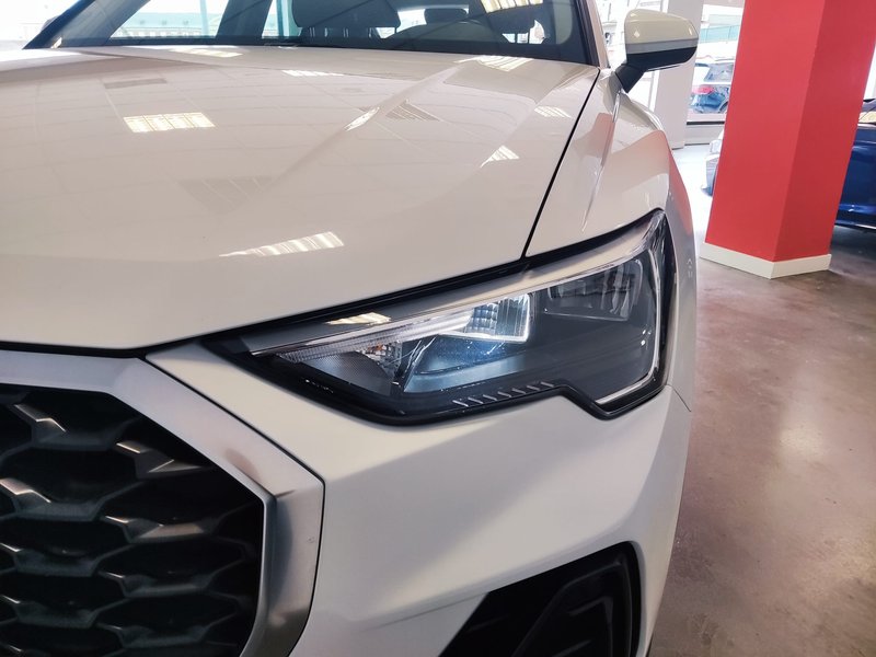 Audi Q3 2020, foto 37