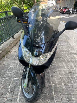 Piaggio X8 400 cc