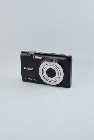Cámara Nikon Coolpix S2500 Negra