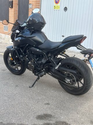 YAMAHA MT07
