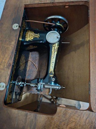 Máquina de coser Singer antigua