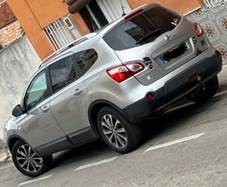 Nissan Qashqai+2 2011