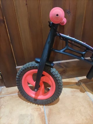 Bicicleta sin pedales Ducky Bike.