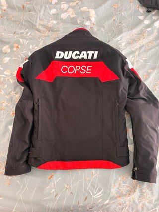 Chaqueta Ducati Dainese Negra y Roja