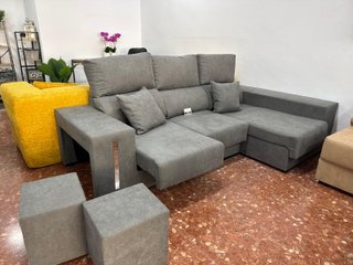 Sofa Modelo Oscar con Arcon y Puff Nuevo!