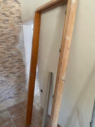 Puerta madera y cristal