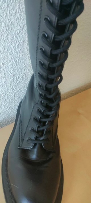 Botas negras con cremallera y cordones| 38 militar