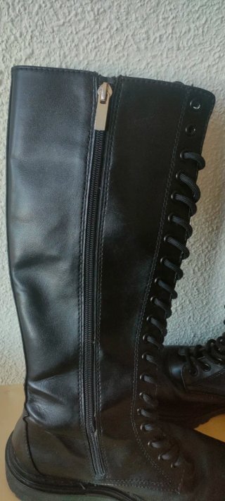 Botas negras con cremallera y cordones| 38 militar